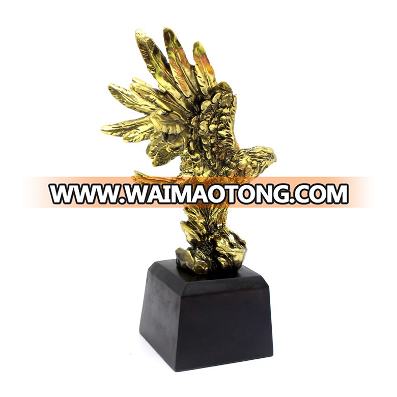 Customized Tall Perched Bald Eagle Decorative Gold Patina Resin Figurine Bird Sky