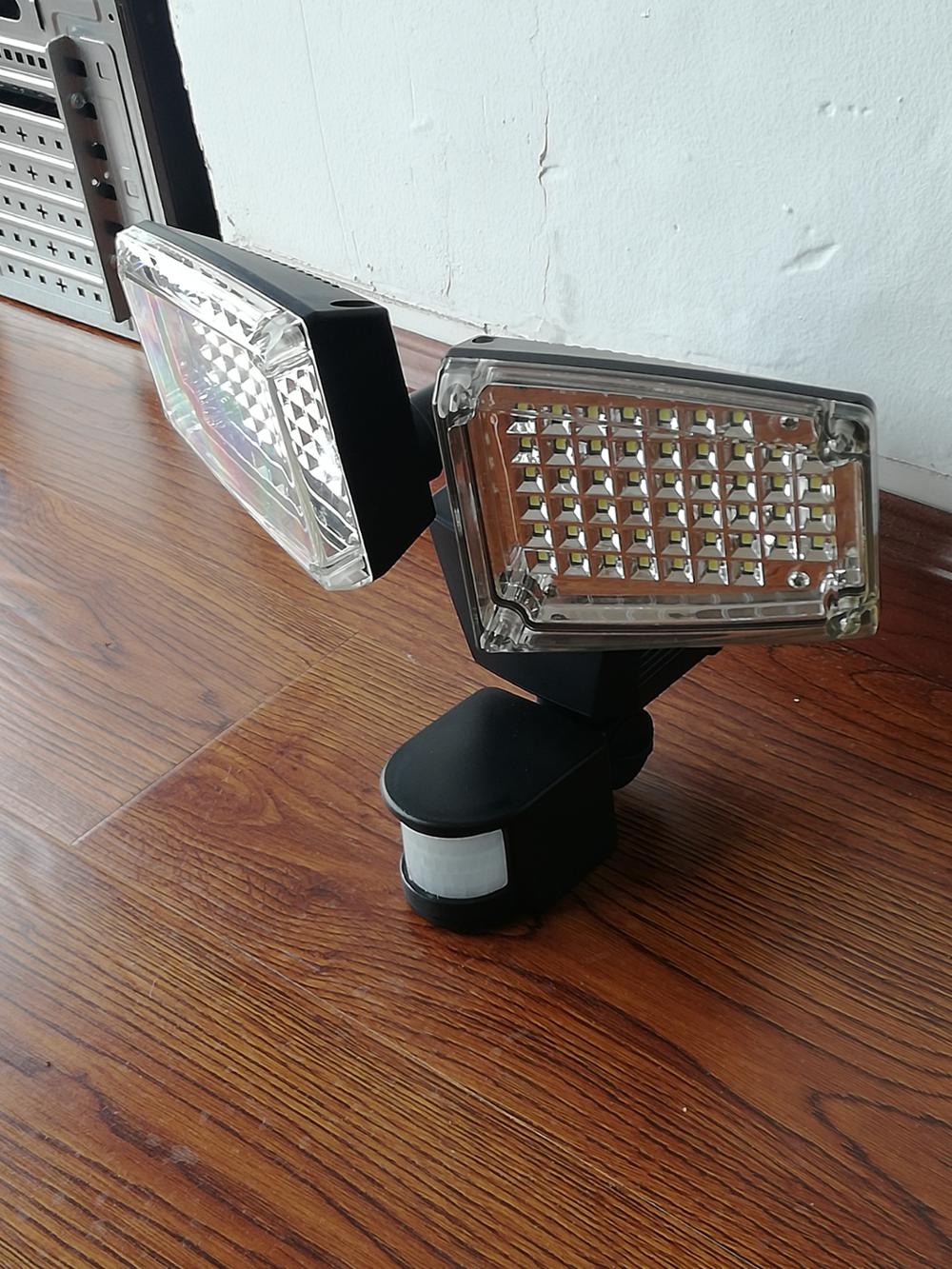 New design IP44 Wireless Durabl e super bright 100LED solar security garden light