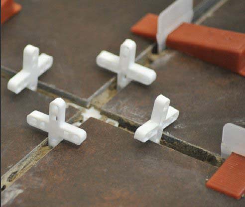 plastic tile leveling system wedges and clips