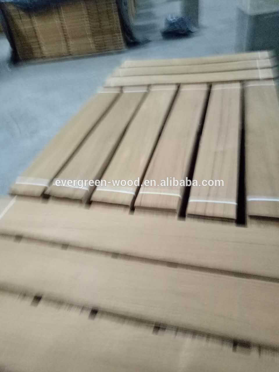 Burmese teak wood veneer for laminated floor