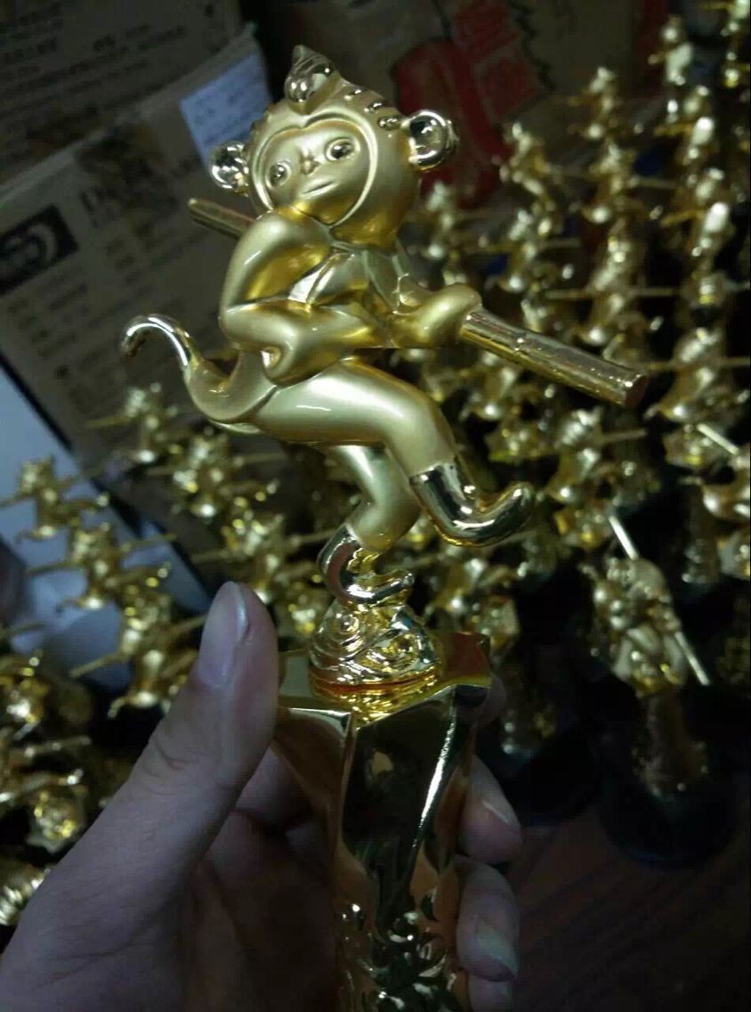 2017 New Design Gold Rooster Award Gold Chanticleer Trophy For Company Gift