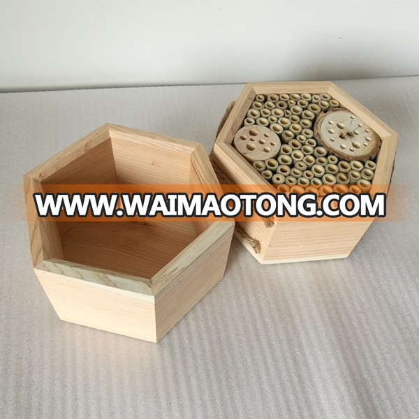 Wholesale Custom Wood Solitary Bee Houses Outdoor Garden Decoration