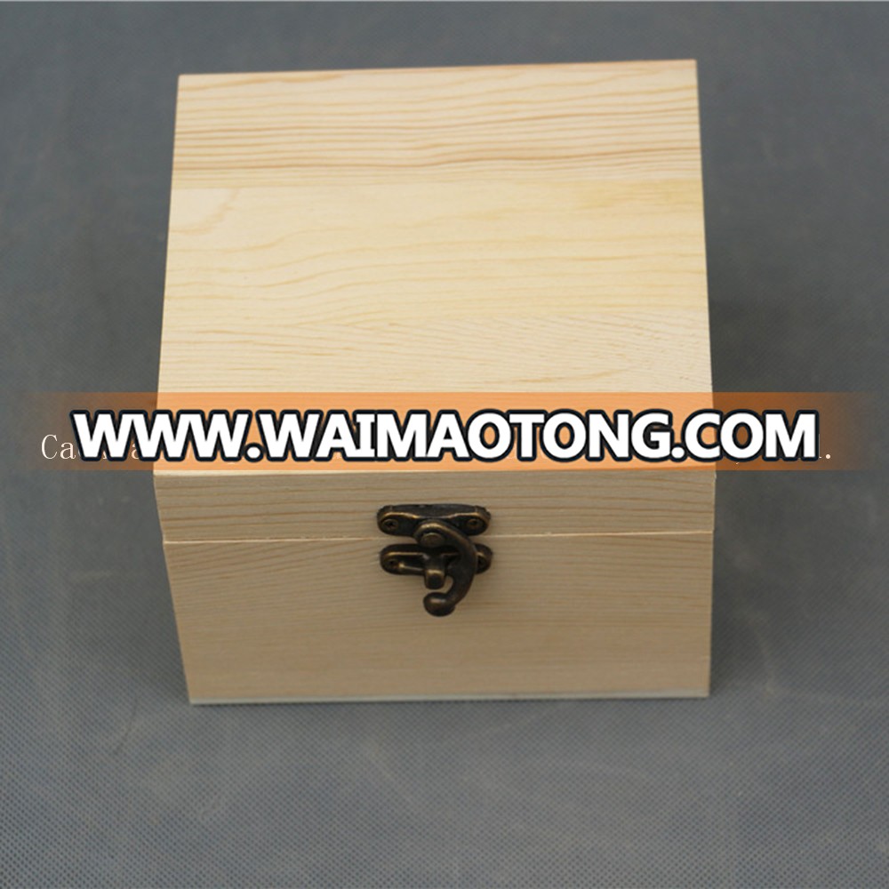 Woqi bamboo wooden gift box and wooden packaging box with carved wooden box lid