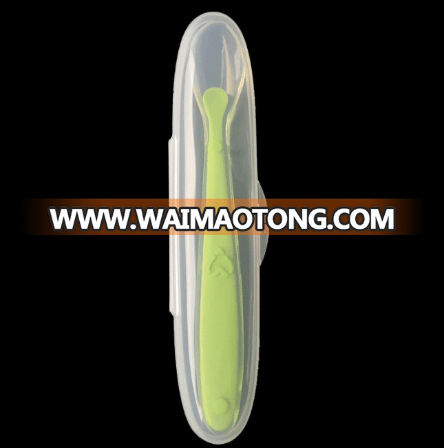 Factory price baby silicone spoon safe silicone feeding spoon for newborn