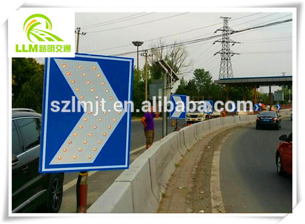 portable road safety warning signage Li battery reflective LED speed limit solar traffic warning sign