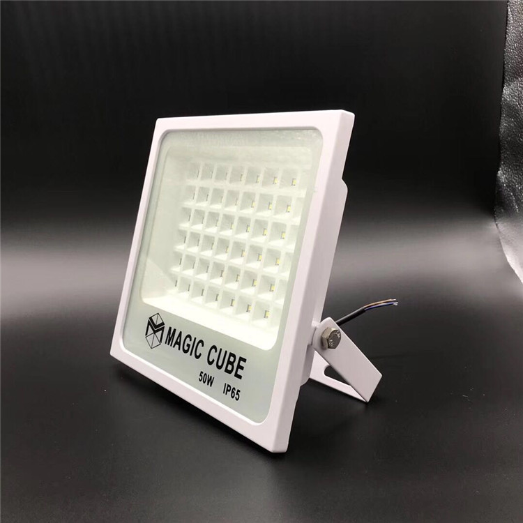 New Product Factory Supply High Reflective Efficiency Optical 100W LED Reflector