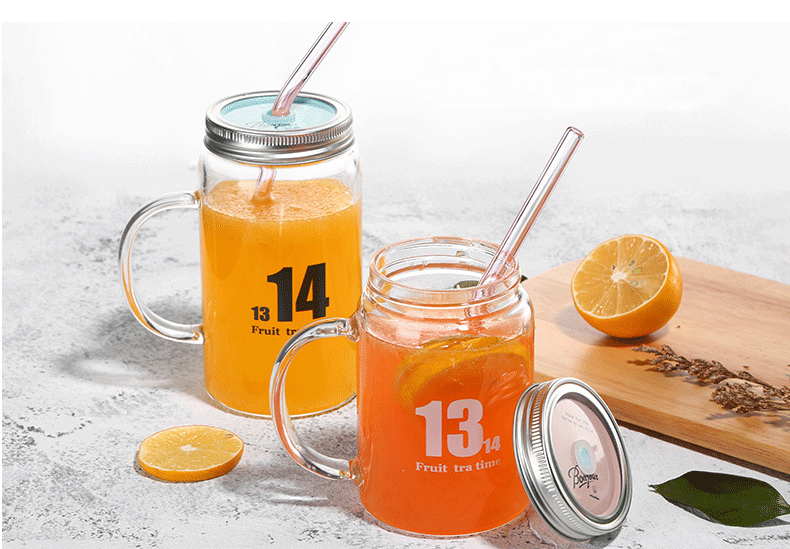 500ml Handmade Heat Resistant Borosilicate Glass Mason Drinking Jar Glass Drinking Mug with Lid and Glass Drinking Straws