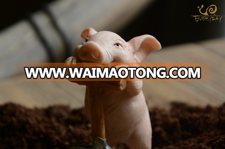 Z11597A Resin Farm Animals Pig Sculpture Garden Ornament, Garden Pig Outdoor Decor, Life Size Resin Pig Statue