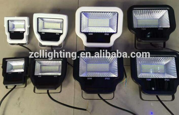 Sample Order Welcomed High Power Outdoor Warm White Color LED IP68 Floodlight