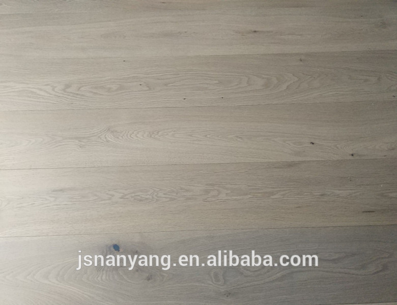 Eco-friendly Superior Quality Oak Wooden Flooring