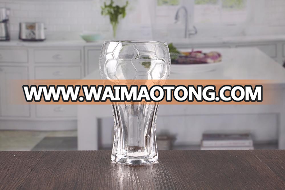 Custom logo 20 oz soccer beer glass hand blown big beer cup wholesale