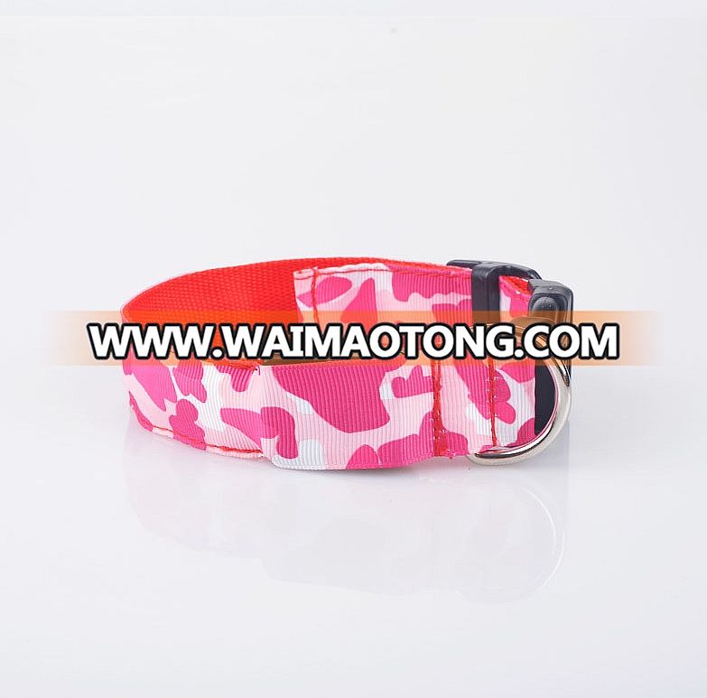 The pet collar/codes of the wholesale luminous exchangeable battery are complete /