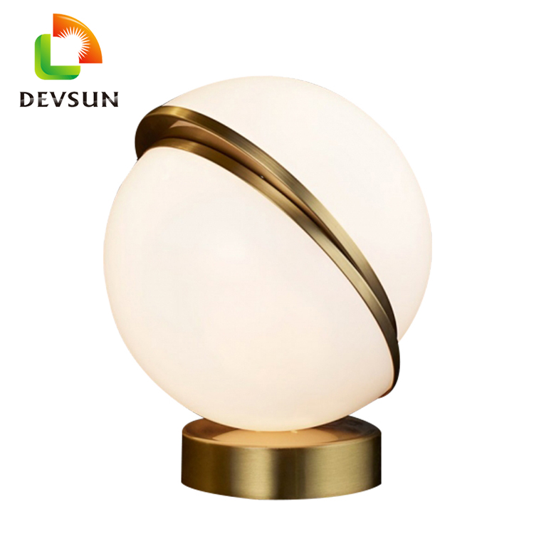 Factory Supplier luxury vintage crystal table lamp for living room hotel