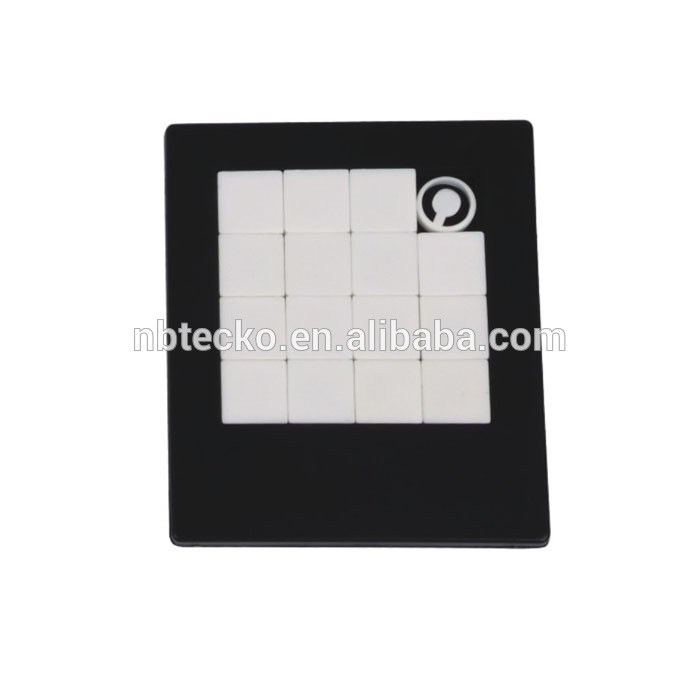 Custom printing jigsaw game plastic sliding block puzzle