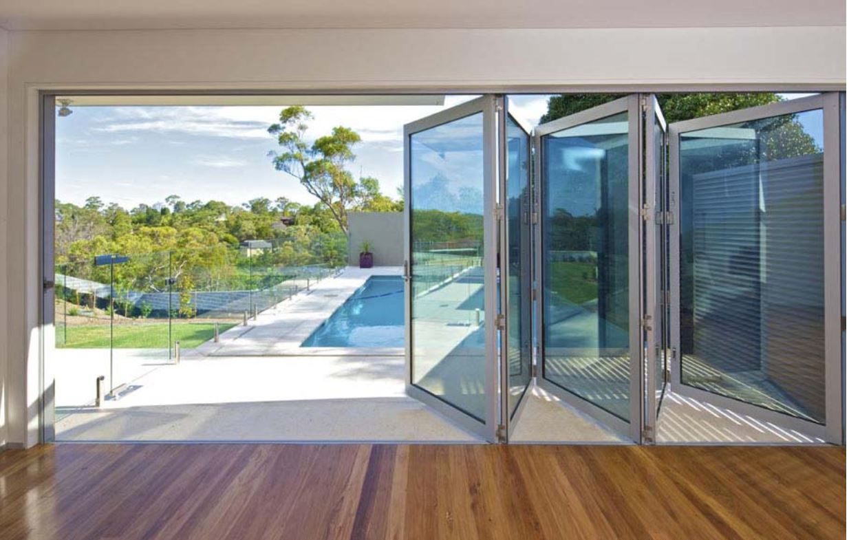 Luxury  standard soundproof bi fold aluminum glass  folding door