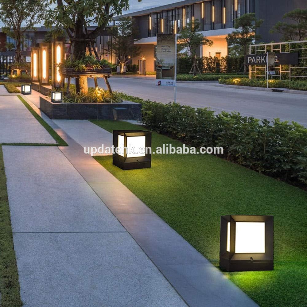 Hot Selling 2W Square Post Solar Powered  for garden decoration  Gate Pillar Light