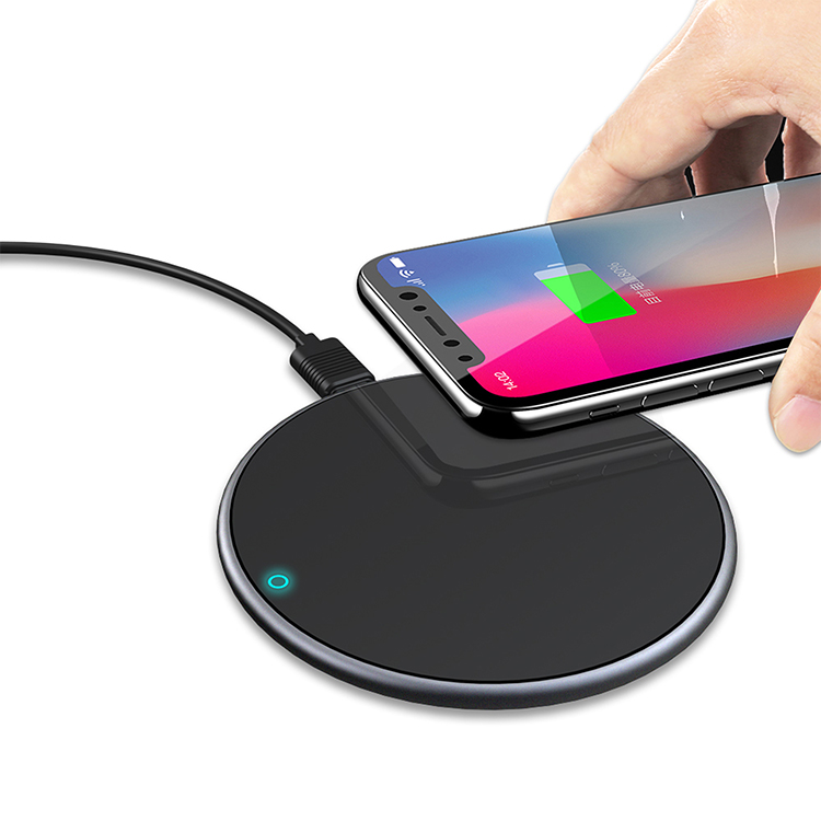 15W  Aluminium Alloy Qi Standard Round Wireless Charger for Android Phones For Apple phones