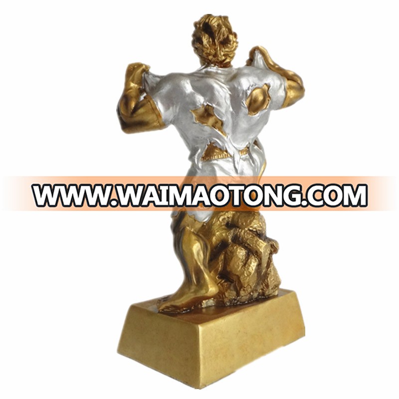 Creative Design Resin Golden Monster Statue for Wrestling Trophy