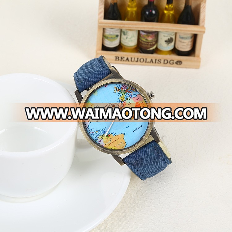 Vintage Green Bronze Airplane Map Trend Fashion Watch Men and Women PU Wrist Strap Decorative Women Watch