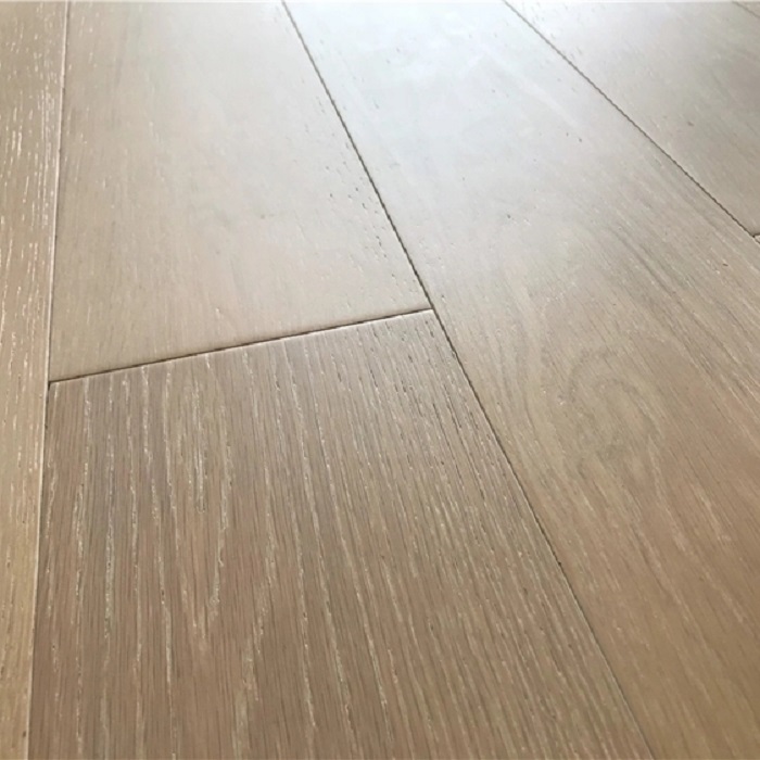 Best Price Sale Engineered Oak Wooden Flooring