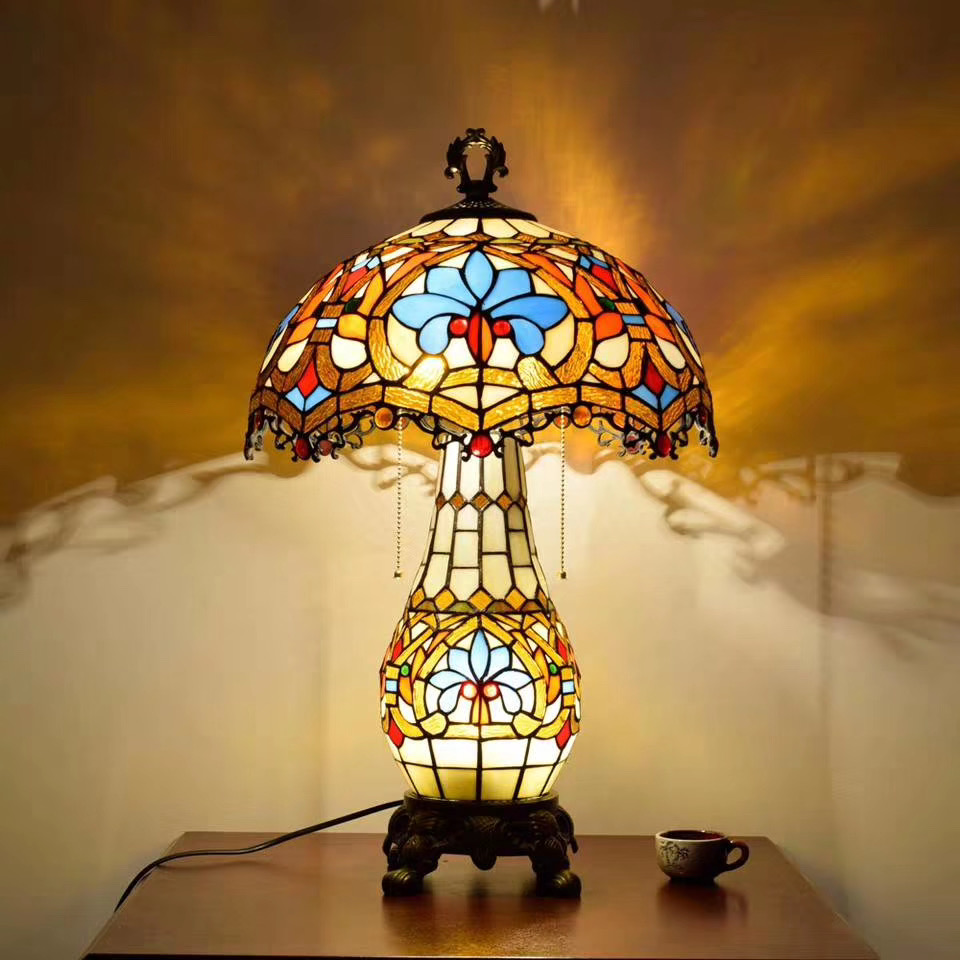 TFT-8033 Vintage Baroque Tiffany Handcrafted Stained Glass Table Lamp For Home Living Room Decorative Lighting