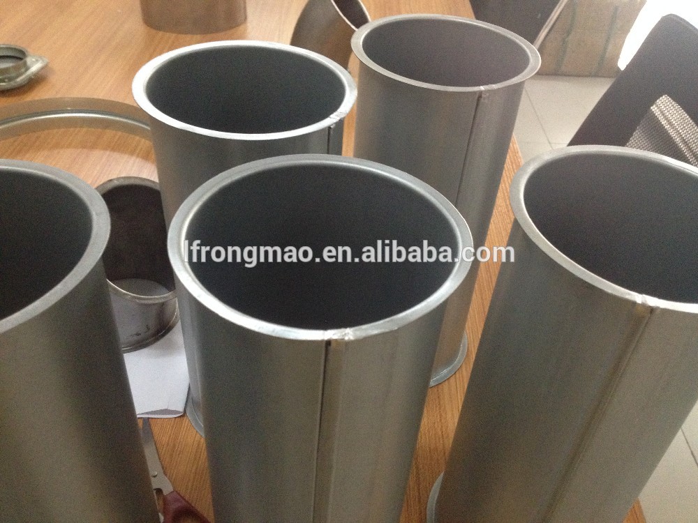 Galvanized steel pipe for particle conveying