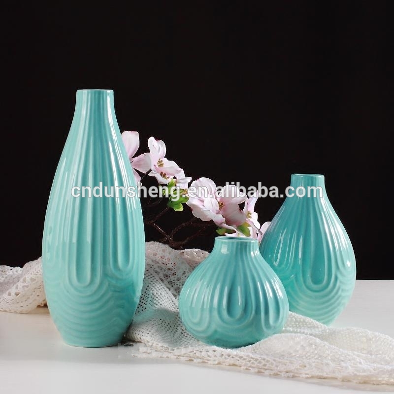 wholesale 13-pieces blue ceramic flower vases in linework design vase