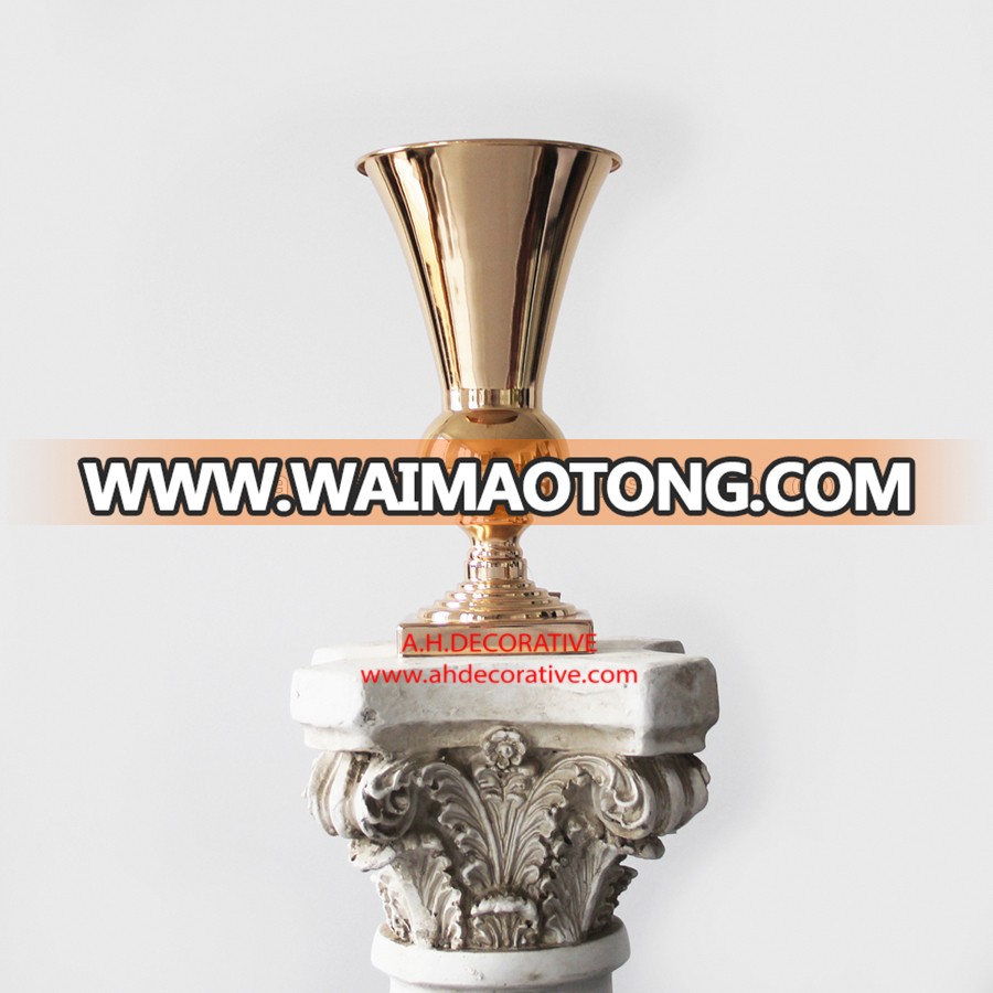 Small Gold Flower Urn