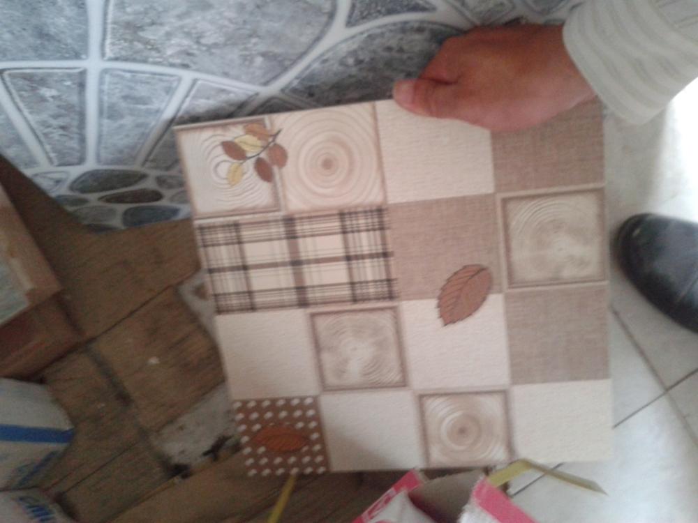 good quality new design leaf ceramic tile