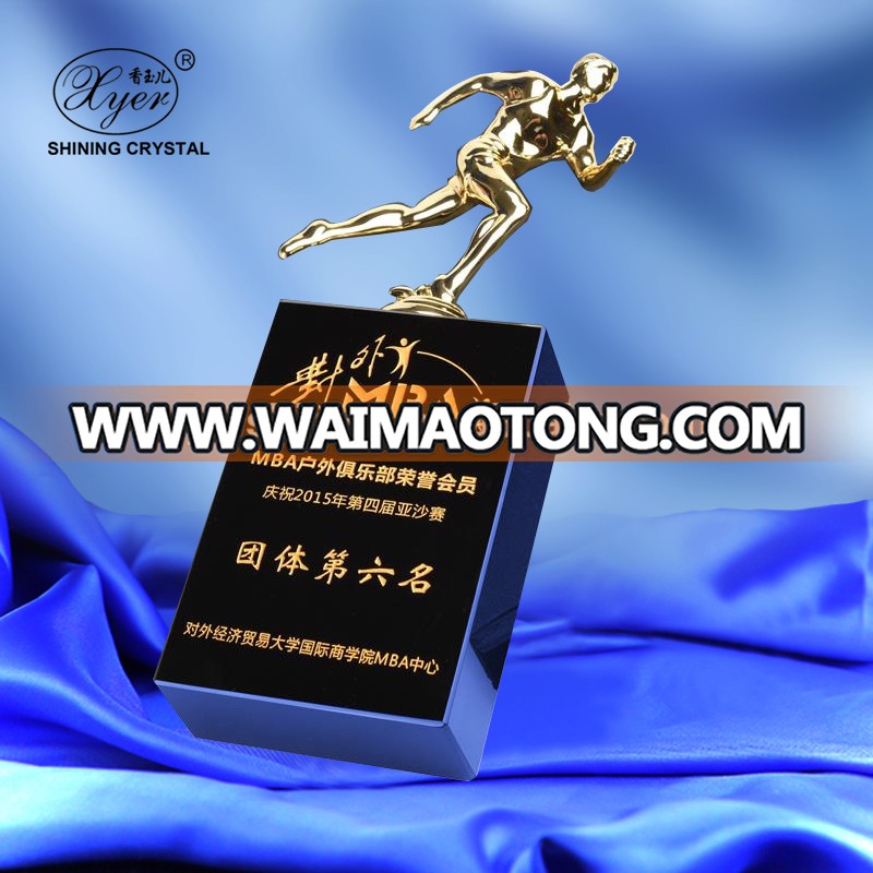 Customized high quality running man new design metal trophy award for sport souvenir