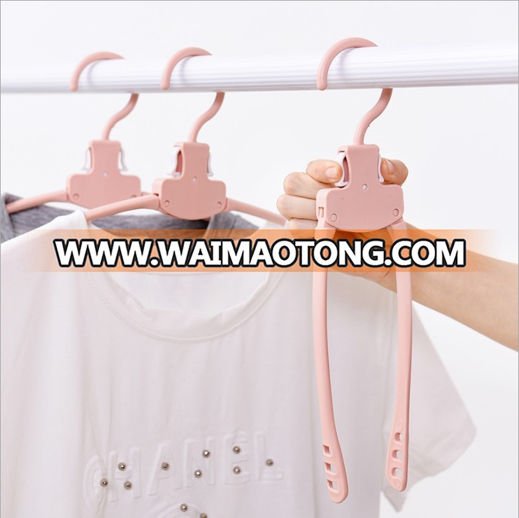 2017new product Multi-functio<em></em>nal plastic clothes hanger folding,magic hangers for clothes