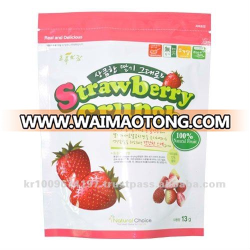 Strawberry Crunch-pouch.jpg