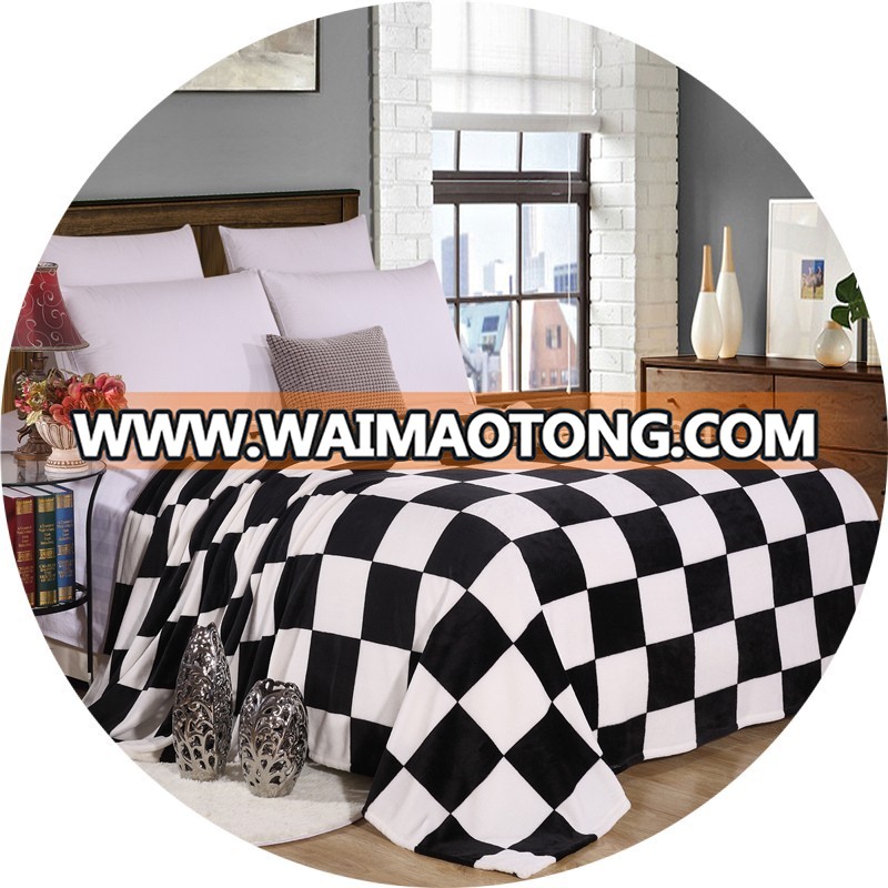 black-and-white-plaid-super-soft-warm-plaid-printed-coral-fleece-blanket_.jpg