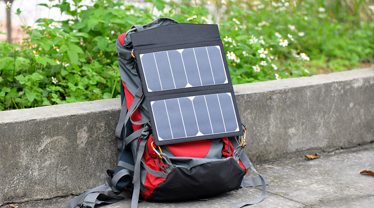 12W Foldable Solar Charger for The Mobile Phone Laptop