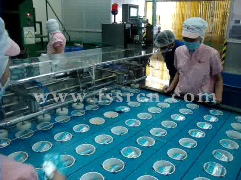 China Bowl Cup Instant Noodle Packing Line Machine Low Price