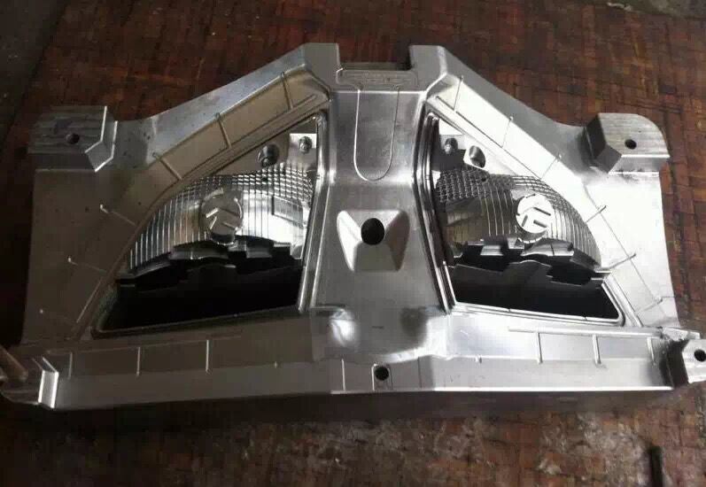 Injection Mold for Auto Parts Head Lamp