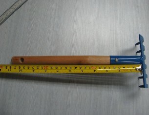 Garden Rake (6-Teeth) with Wooden Handle